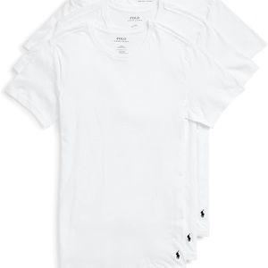 Attention all men’s.🤷🏼‍♂️Look comfy and good in your POLO shirts and boxers😌